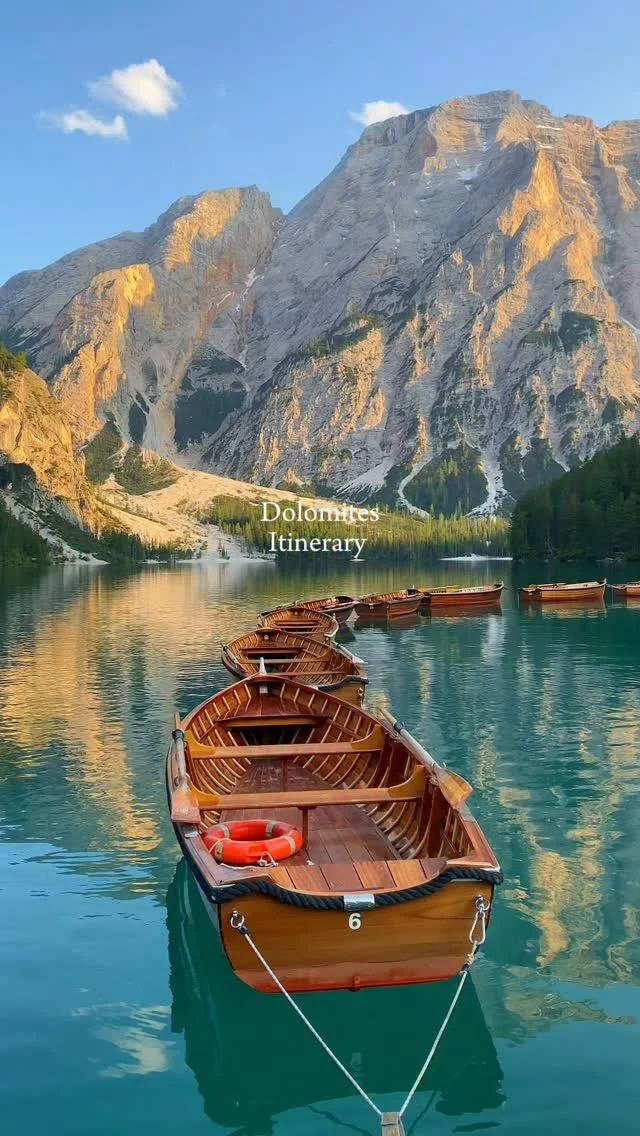 🇫🇷/🇬🇧 Comment « Dolomites » for my Final Dolomites Guide😍 !! + 
🇬🇧Subscribe to our Instagram account and I’ll send you a promo code.
It’s here: my ultimate Dolomites Guide!! With must-sees 🏔️, hidden gems✨, how to avoid the crowds, the most beautiful lakes 🙌 the best times for photos 📷, van spots 🚌 and more …

A 7-day itinerary. No need to plan your trip; it’s all here.

🇫🇷 Commente « Dolomites » pour mon guide ultime sur les Dolomites 😍 !! + Abonné toi à notre compte Insta et je t’enverrai un code promo. 
Il est là : mon ultime guide sur la plus belle région d’Italie !! Avec les incontournables à voir 🏔️, les petits spots cachés✨, éviter la foule, les plus beaux lacs🙌, les meilleure heures pour les photos 📷, les spots vans 🚌 et bien d’autres informations… 

Un itinéraire de 7 jours clé en main. Plus besoin de programmer ton voyage tout est la. 🥰
