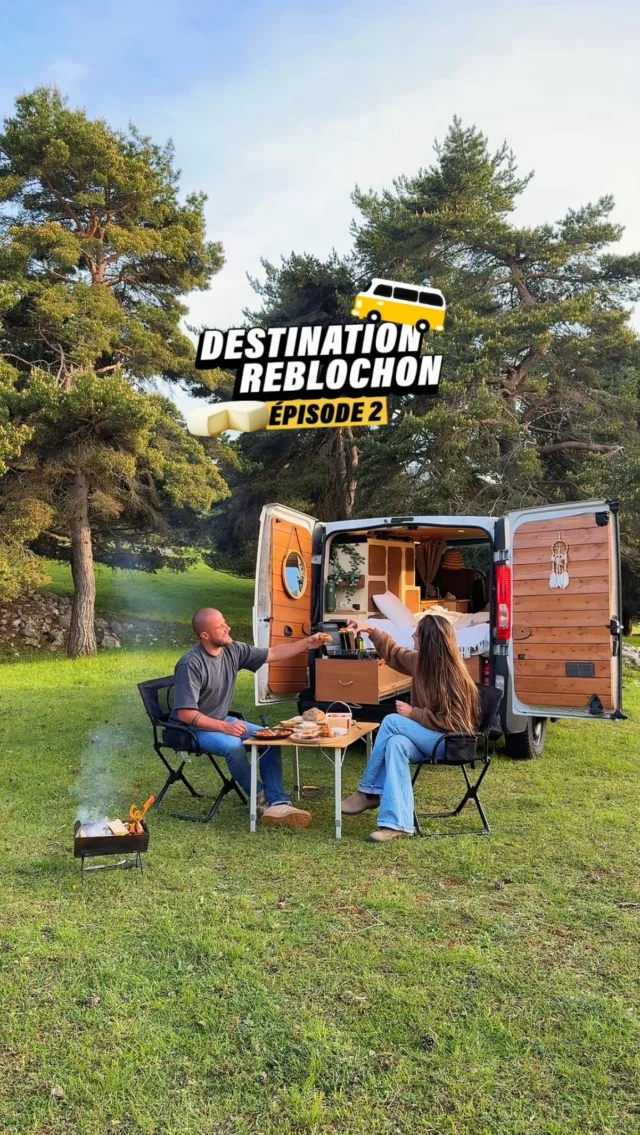 Toi + moi + Reblochon + la nature 🥹❤️🚌
Tu aimes le Reblochon ?
Notre plus belle collaboration cette année avec @reblochondesavoieaop pour leur mini-série Destination Reblochon, notre nouveau compagnon de route pour les prochains mois 🤭❤️

La recette du jour ✨ : tartines grillées, abricots au miel, noix et des morceaux de Reblochon !!

Tu connais d’autres recettes ??

À bientôt sur la route

Collaboration commerciale