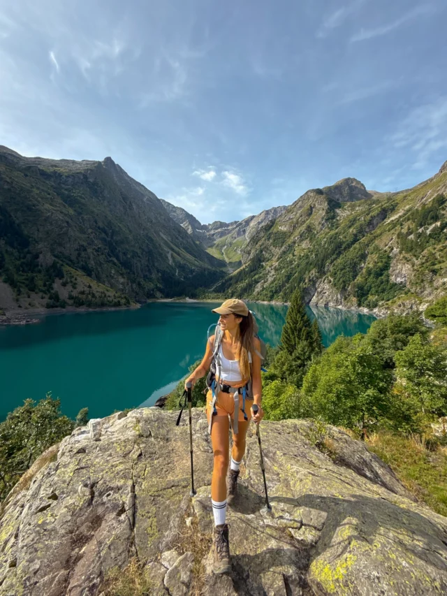 The End Of The Treck 😍🥰 c’était si bien !!! On a totalement déconnecté pendant ce petit treck de 3 jours dans les ecrins hhhaaaaaaa foncezzzz !!! 
Et on a une bonne nouvelle à te partager : le pied de Valou peut supporter 3 jours de marche 🥹🙌 yupyup 🎊🥳
Connais tu des trecks sur 5-6 jours dans les alpes ou dans d’autres pays ? 🙌